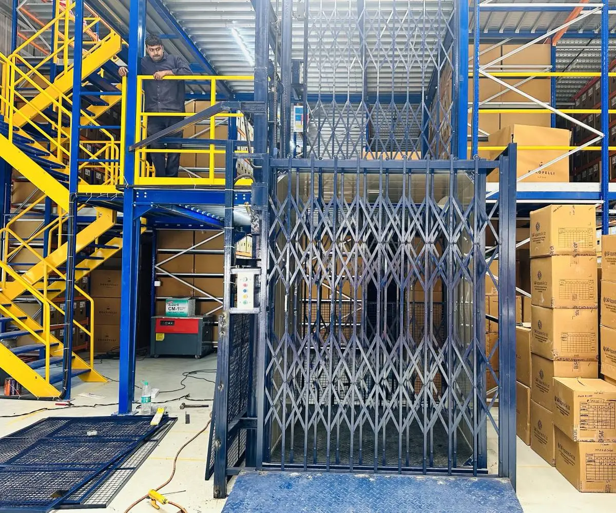 Hydraulic Goods Lift Manufacturer in Hapur